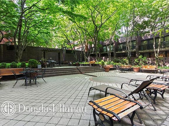 2nd image of 245 E 93rd St APT 25A