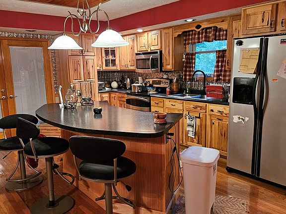 3rd image of 2474 Bear Branch Rd