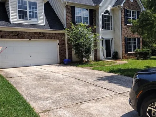 2588 Rainmaker Dr, Decatur, GA 30034