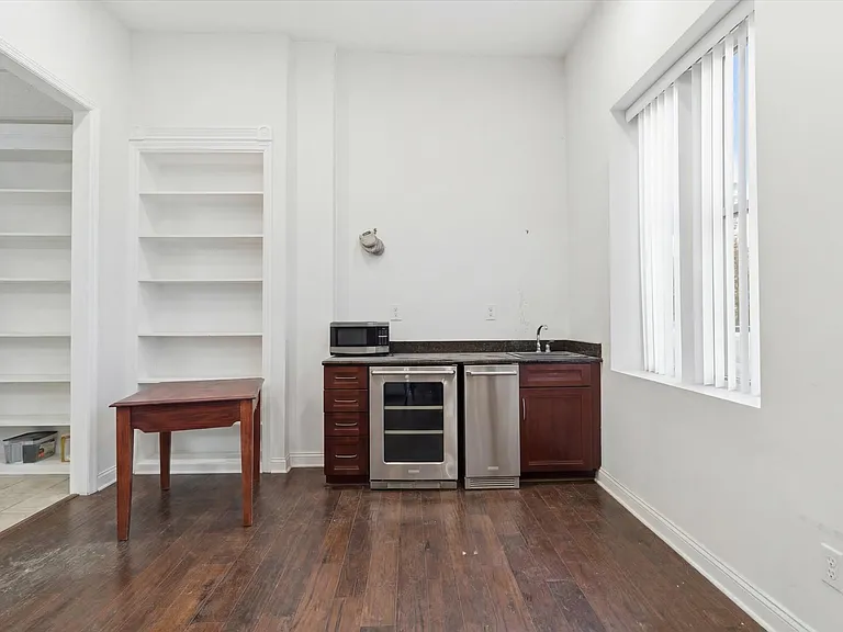2600 Brownsville Rd #1 — Photo 7