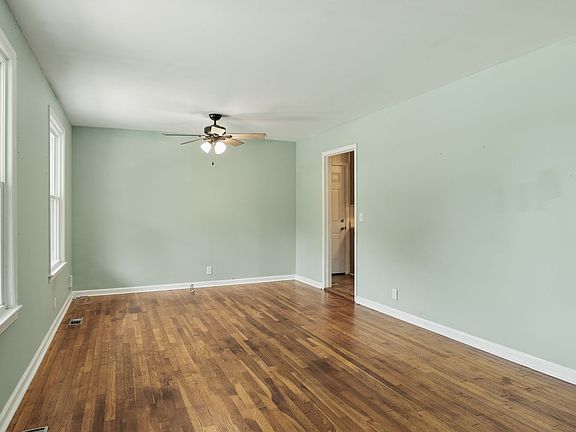 5th image of 505 Mary St
