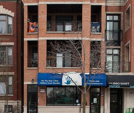 2nd image of 3829 N Southport Ave #O3