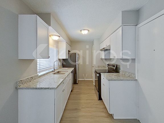 5th image of 1200 Clark Cir