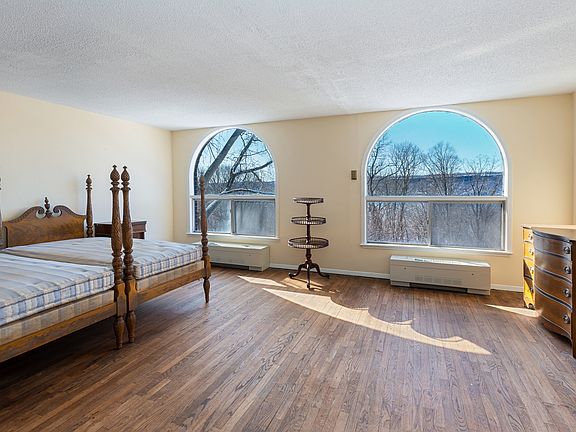 5th image of 4433 Douglas Ave #Hse