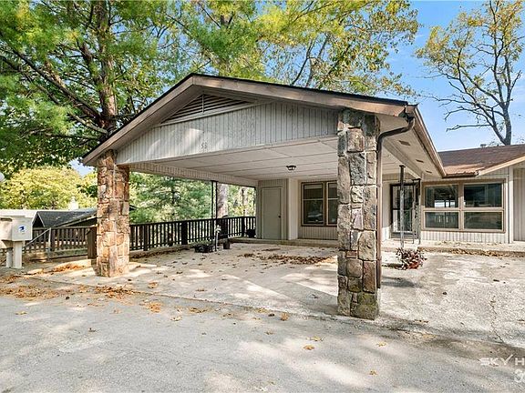 2nd image of 58 Dogwood Dr