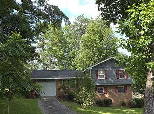 2557 Hyde Park Rd, Macon, GA 31211