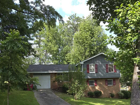 2557 Hyde Park Rd, Macon, GA 31211