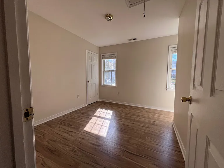 619 Village Gate Dr — Photo 1