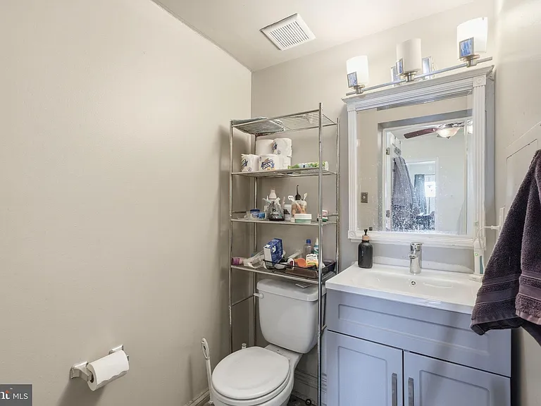 1425 Wisconsin Ave NW #1 — Photo 17