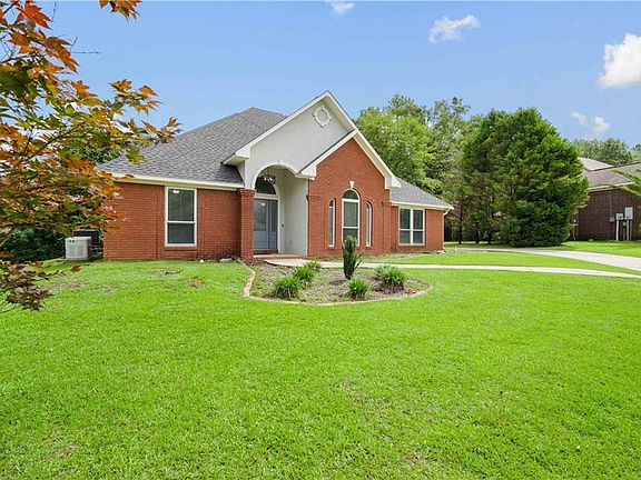 2nd image of 11119 Lake Cir
