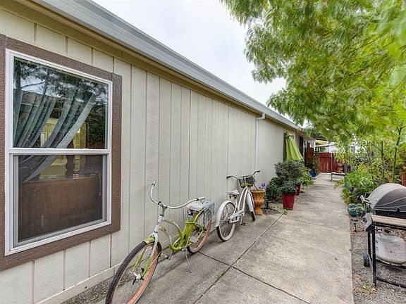 2nd image of 7855 Cottonwood Ln Unit 103