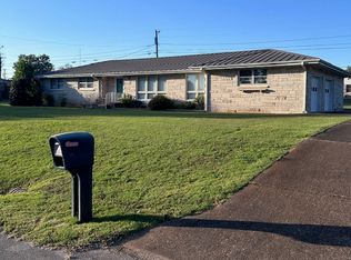 305 Ford Ave, Muscle Shoals, AL 35661