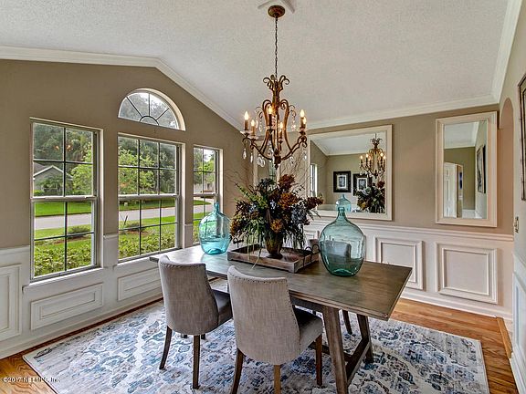 4th image of 1820 Royal Fern Ln