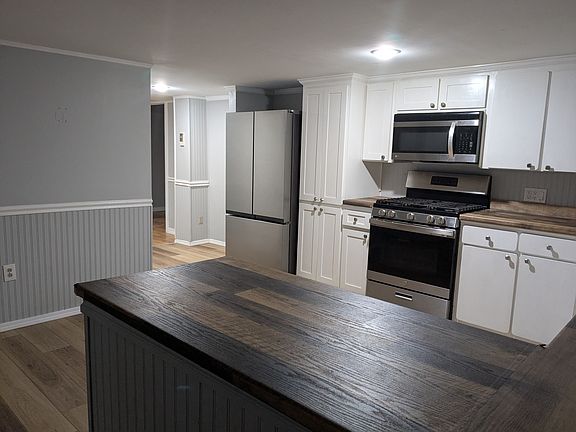 2nd image of 202 Webster St #1