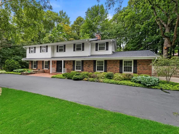 14320 Indian Ridge DRIVE, Brookfield, WI 53005