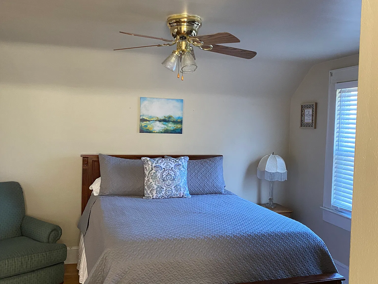 3 bed, 1696 sqft, $2,500 — Photo 3