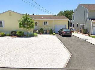 24 Sand Bar Dr, Bayville, NJ 08721
