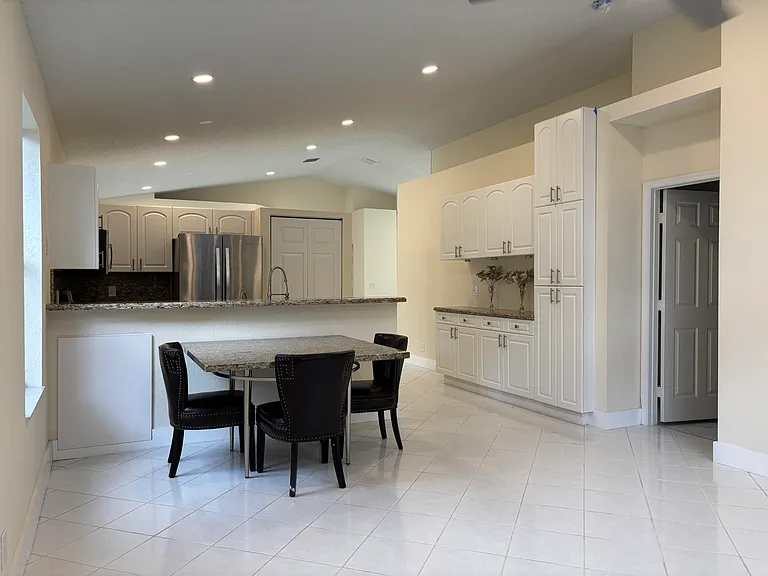 9676 Cherry Blossom Ct — Photo 8