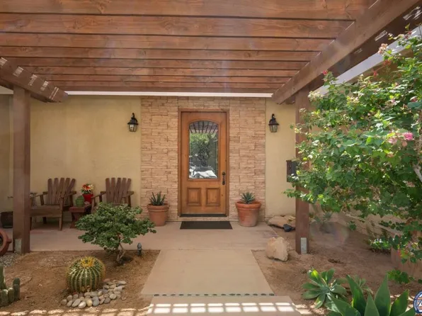 670 Sycamore Dr, Brawley, CA 92227