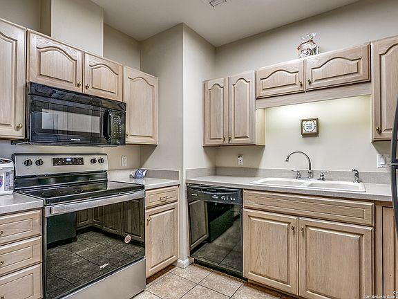 3rd image of 1 Towers Park Ln #710