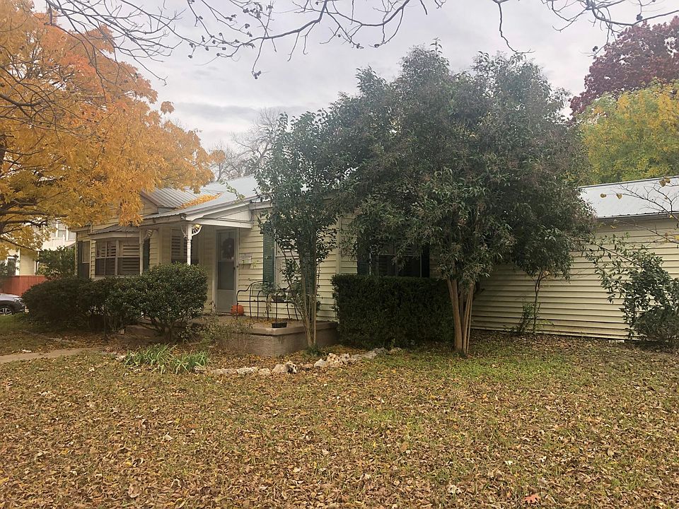 2nd image of 1603 S Austin Ave