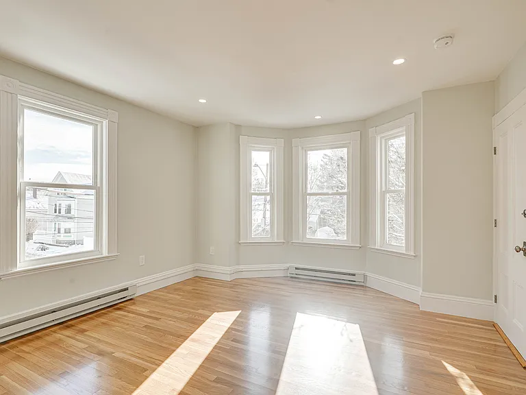 11 Willow Ave #2 — Photo 7