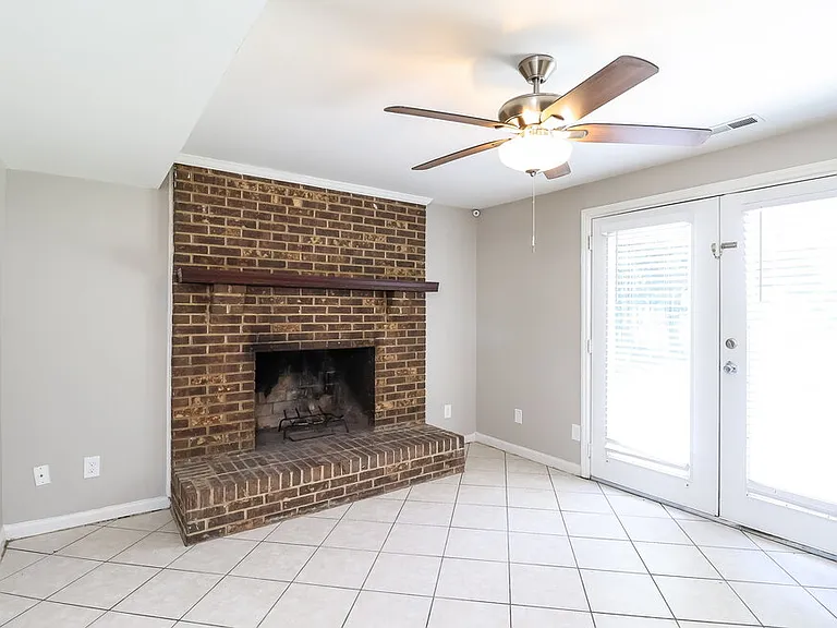 3204 Old House Cir — Photo 5