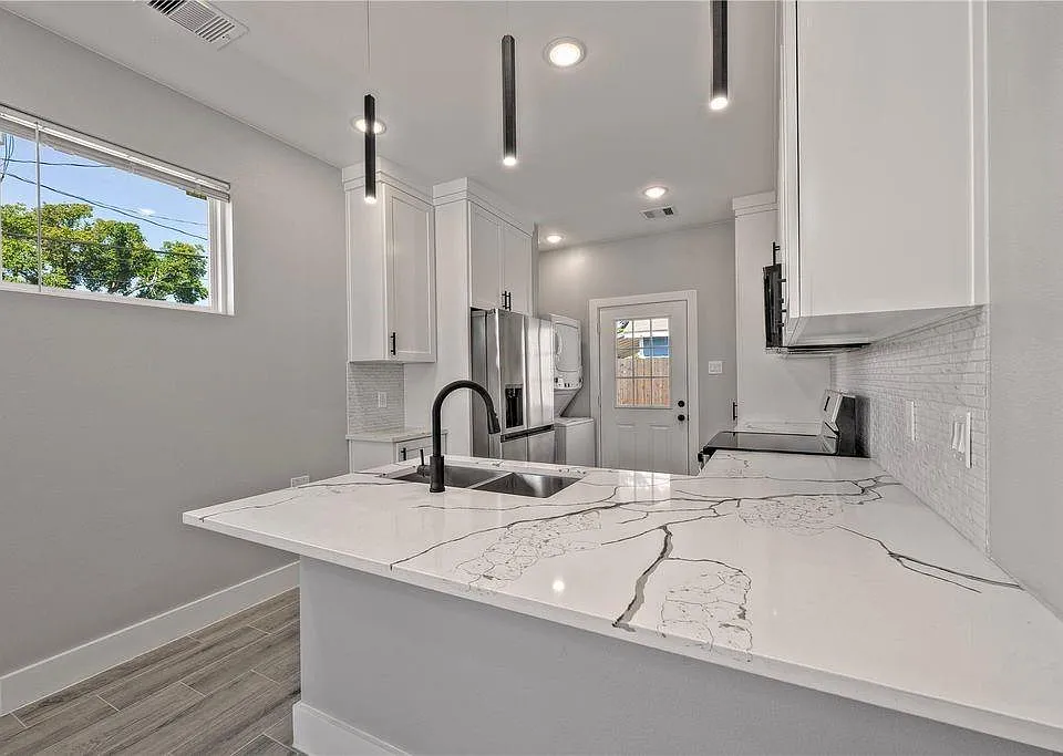 9301 E Avenue L #B