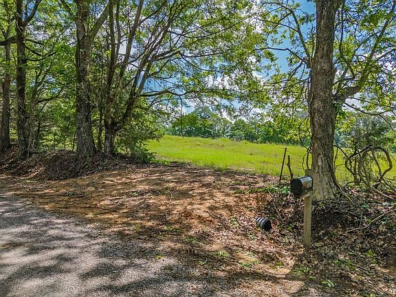 4th image of 1172 Jeff Sanders Rd