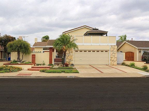 2nd image of 9842 Cedar Ct