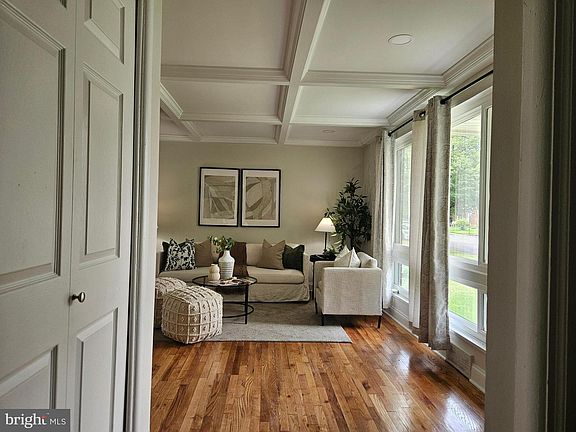 5th image of 5617 Biddison Ave