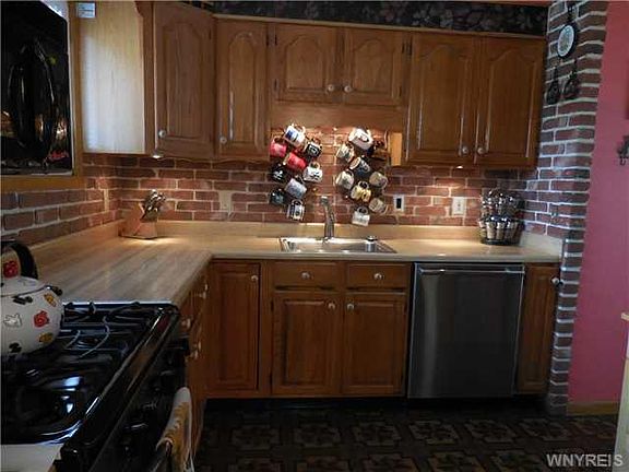 5th image of 6840 Nettle Creek Dr
