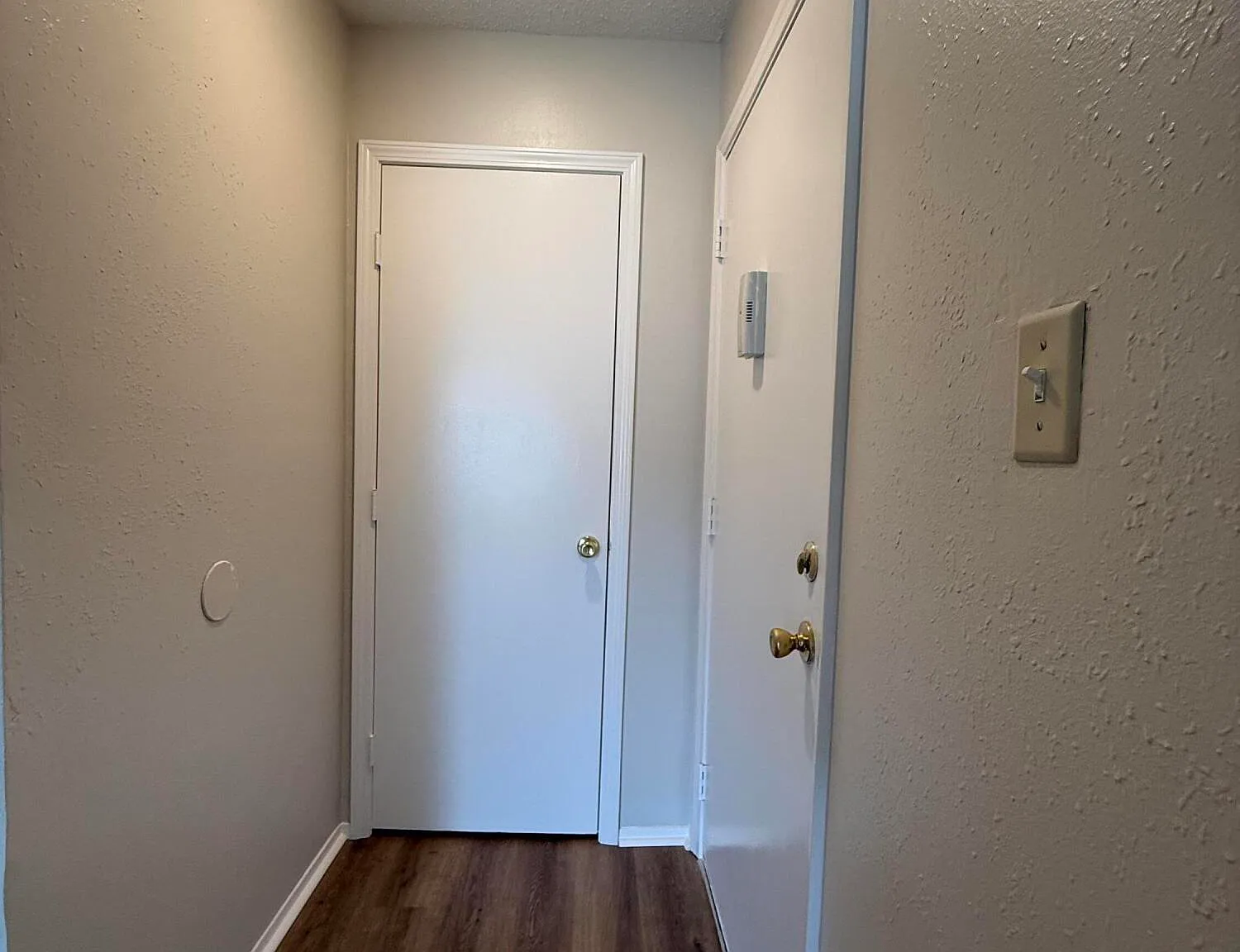 2 bed, 1.0 bath, 800 sqft, $875 — Photo 3