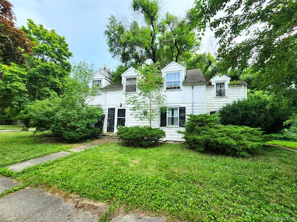 1603 Spruce St, Saginaw, MI 48601