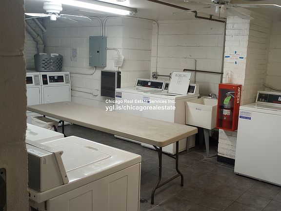 4th image of 3825 N Pine Grove Ave APT 406