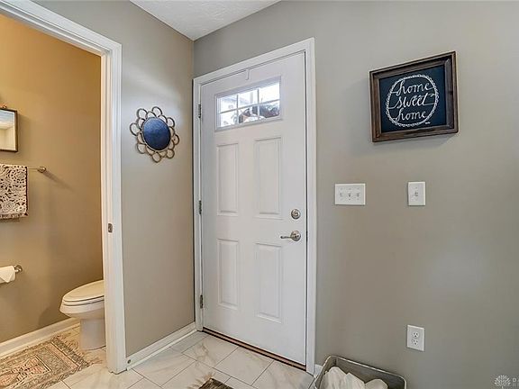 4th image of 1005 Champion Oak Ct