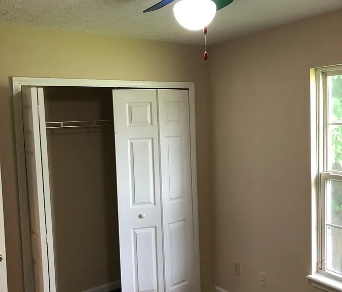 3449 Powell Ave — Photo 16