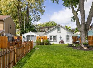 96 Westwood Dr, Rochester, NY 14616