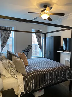 Rented by Compass | media 32