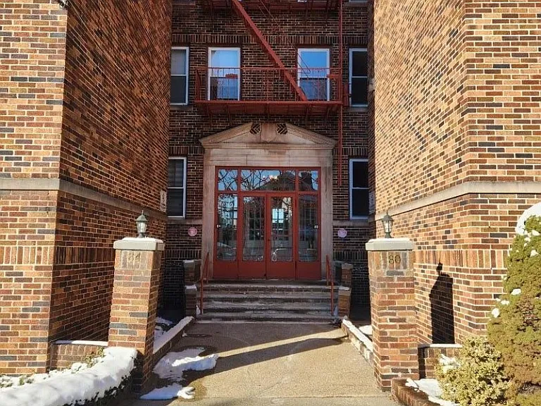 80 Union Ave #C6 — Photo 1