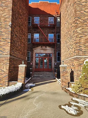 80 Union Ave Photo 1 80 Union Ave Photo 1