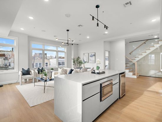 192 Cambridge Ave #4, Jersey City, NJ 07307