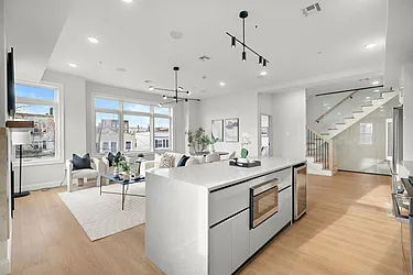 192 Cambridge Avenue, #4