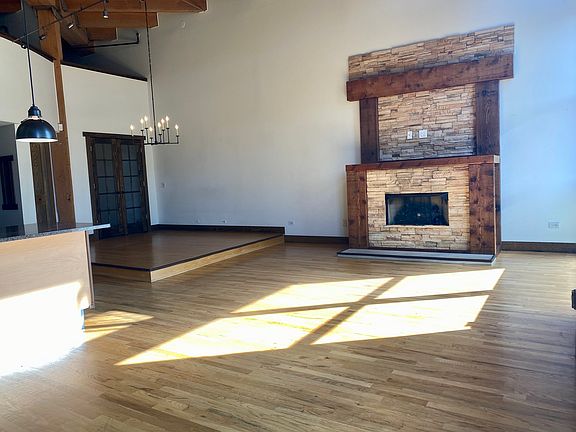 3rd image of 2161 N California Ave APT 103