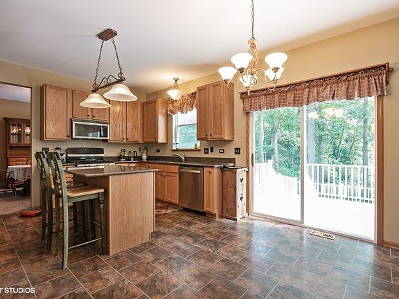 3rd image of 3029 Shenandoah Dr