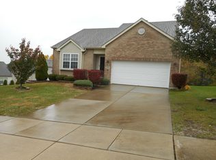 330 Lakeview Dr, Franklin, OH 45005