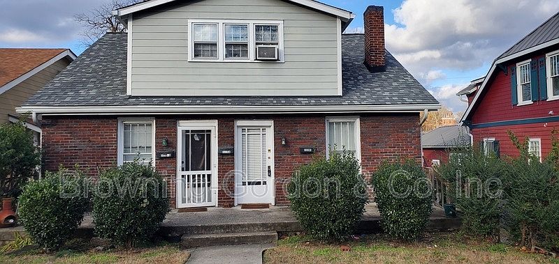 1st image of 2220A Ashwood Ave
