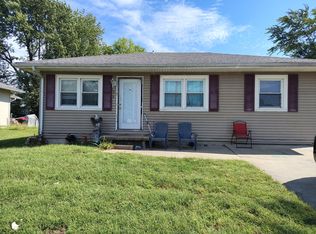 1414 S Grant Ave, Marshall, MO 65340