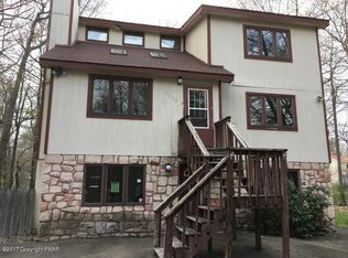 7132 Glouster Rd, Tobyhanna, PA 18466