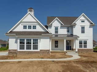 10939 Edgewood Dr, Fortville, IN 46040